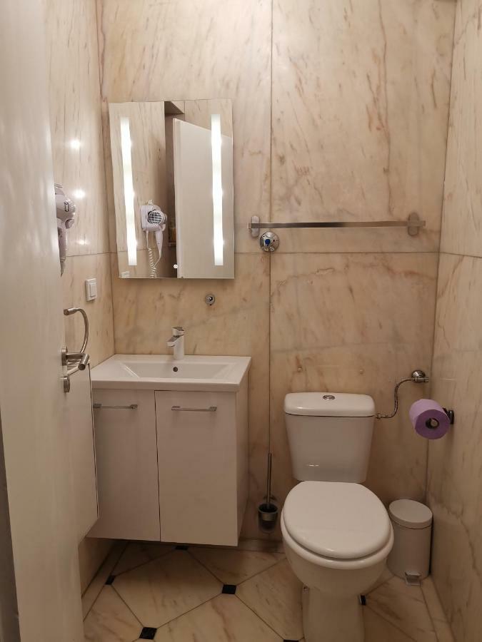 Wellness Appartement Дюселдорф Екстериор снимка