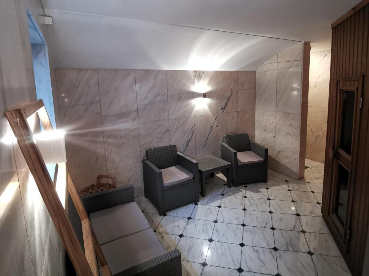 Wellness Appartement Дюселдорф Екстериор снимка